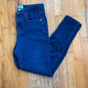 Brand: Mudd Size:13/Medium-Large  (Juniors) Color: Dark Blue Denim